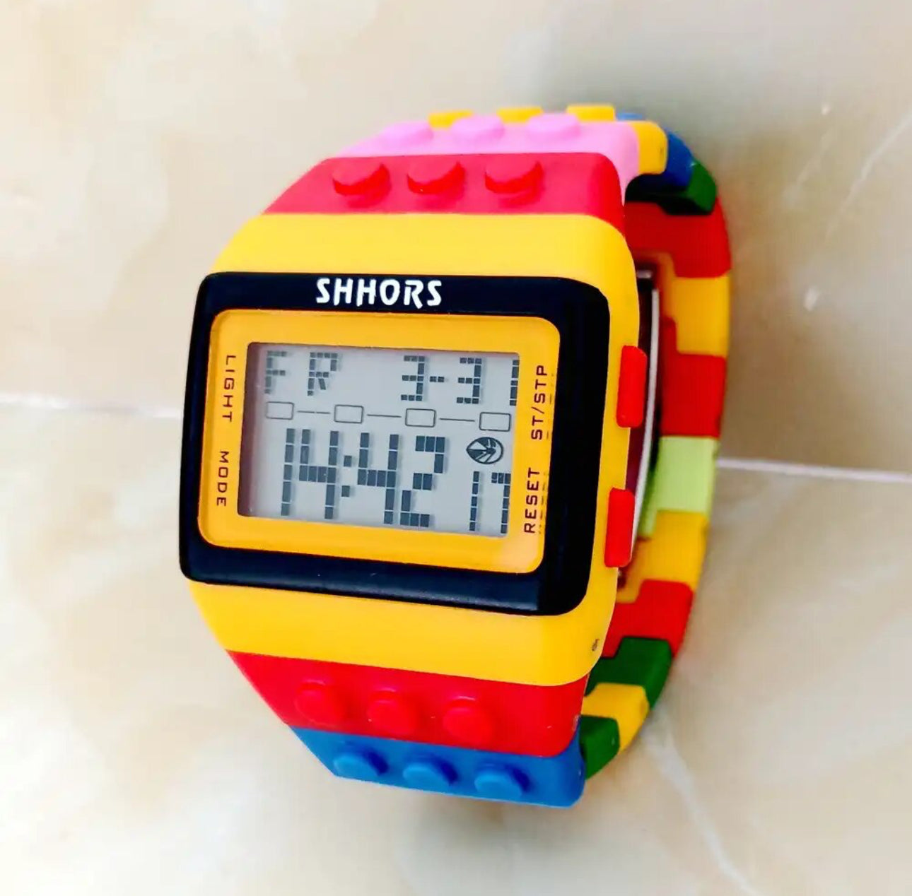 Shhors lego watch online